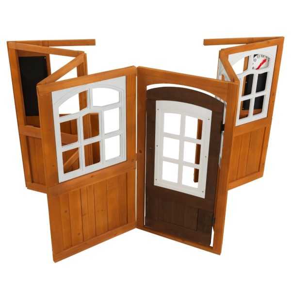 דלת לבית עץ לילדים